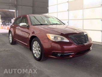 2013 Chrysler 200 Limited Sedan - miniatura 3