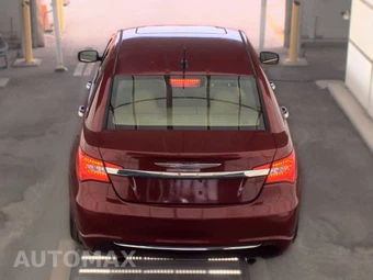 2013 Chrysler 200 Limited Sedan - miniatura 5
