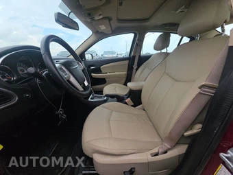 2013 Chrysler 200 Limited Sedan - miniatura 7