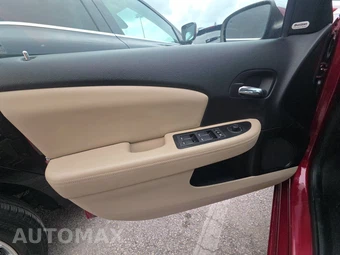 2013 Chrysler 200 Limited Sedan - miniatura 9