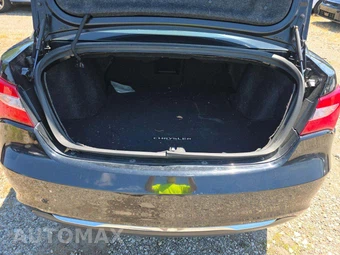 2013 Chrysler 200 Limited Sedan - miniatura 11