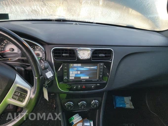 2013 Chrysler 200 Touring Convertible – miniatura 11