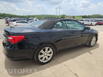 2013 Chrysler 200 Touring Convertible – miniatura 4