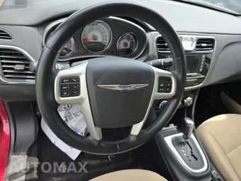 2013 Chrysler 200 Touring Sedan – miniatura 10
