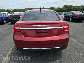 2013 Chrysler 200 Touring Sedan – miniatura 5