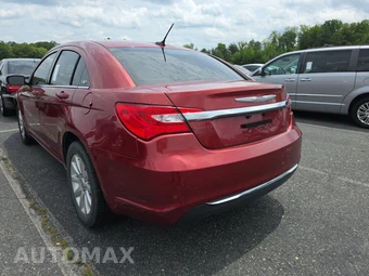 2013 Chrysler 200 Touring Sedan – miniatura 6