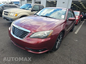 2013 Chrysler 200 Touring Sedan