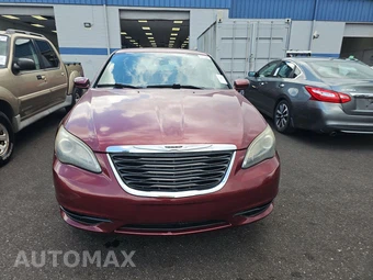 2013 Chrysler 200 Touring Sedan – miniatura 2