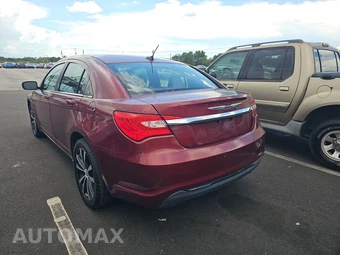 2013 Chrysler 200 Touring Sedan – miniatura 6