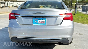 2013 Chrysler 200 Touring Sedan – miniatura 10