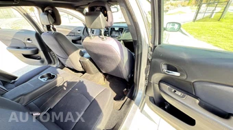2013 Chrysler 200 Touring Sedan – miniatura 13