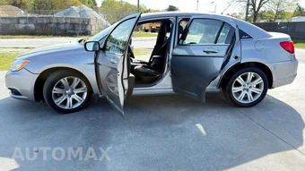 2013 Chrysler 200 Touring Sedan – miniatura 20