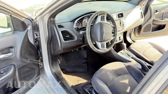 2013 Chrysler 200 Touring Sedan – miniatura 21