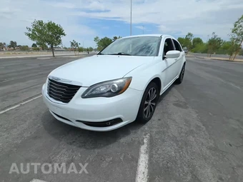 2013 Chrysler 200 Touring Sedan