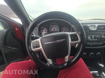 2013 Chrysler 200 Touring Sedan - miniatura 10