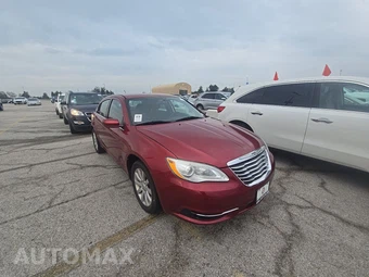 2013 Chrysler 200 Touring Sedan - miniatura 3