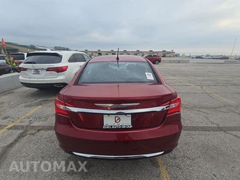 2013 Chrysler 200 Touring Sedan - miniatura 5