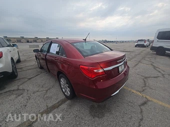2013 Chrysler 200 Touring Sedan - miniatura 6