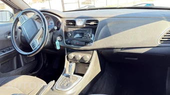 2013 Chrysler 200 Touring Sedan - miniatura 10