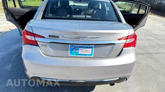 2013 Chrysler 200 Touring Sedan - miniatura 18