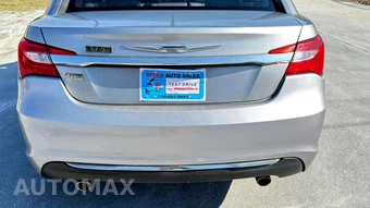 2013 Chrysler 200 Touring Sedan - miniatura 7