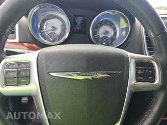 2013 Chrysler 300 – miniatura 10