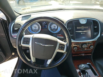2013 Chrysler 300 – miniatura 10