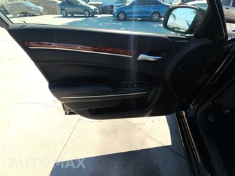 2013 Chrysler 300 – miniatura 9
