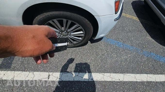 2013 Chrysler 300 - miniatura 25