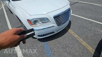 2013 Chrysler 300 - miniatura 31