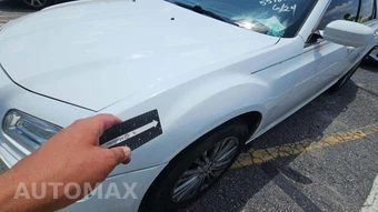 2013 Chrysler 300 - miniatura 37