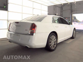 2013 Chrysler 300 - miniatura 4