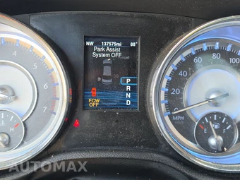2013 Chrysler 300C – miniatura 12