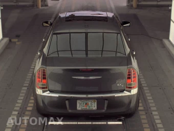 2013 Chrysler 300C – miniatura 5