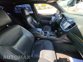 2013 Chrysler 300C – miniatura 8