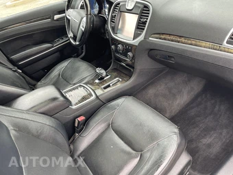 2013 Chrysler 300C - miniatura 17