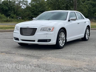 2013 Chrysler 300C - miniatura 3