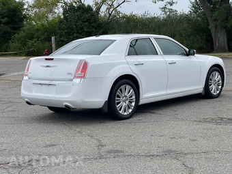 2013 Chrysler 300C - miniatura 7