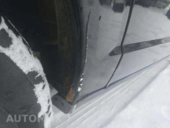 2013 Chrysler Town & Country Touring 121.2" WB – miniatura 28