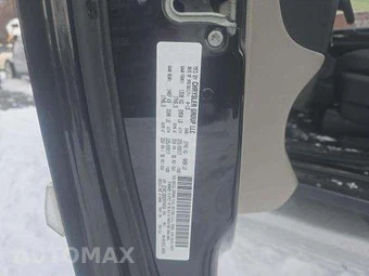 2013 Chrysler Town & Country Touring 121.2" WB – miniatura 5