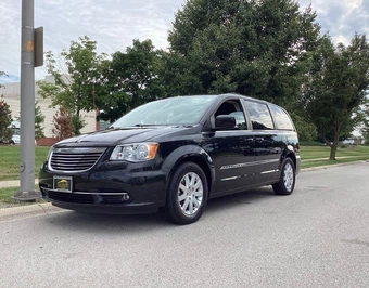 2013 Chrysler Town & Country Touring 121.2" WB - car from the USA, Manheim Buy-Now listing at AUTOMAX