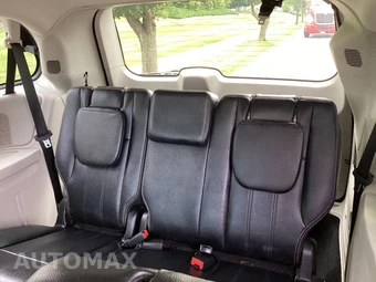 2013 Chrysler Town & Country Touring 121.2" WB - miniatura 21