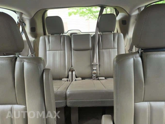 2013 Chrysler Town & Country Touring 121.2" WB - miniatura 12