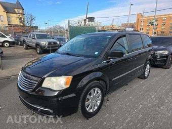 2013 Chrysler Town & Country Touring 121.2" WB