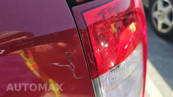 2013 Chrysler Town & Country Touring 121.2" WB – miniatura 23