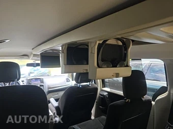 2013 Chrysler Town & Country Touring 121.2" WB – miniatura 30