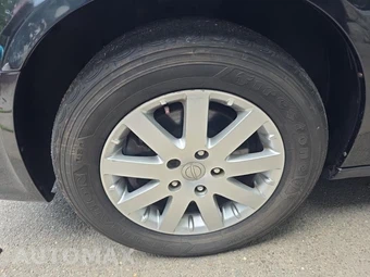 2013 Chrysler Town & Country Touring 121.2" WB – miniatura 8