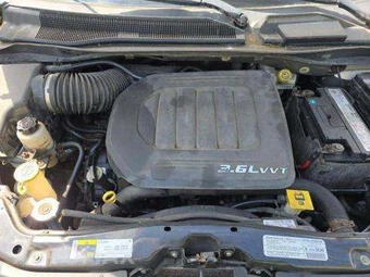 2013 Chrysler Town & Country Touring 121.2" WB – miniatura 23