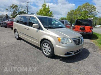 2013 Chrysler Town & Country Touring 121.2" WB – miniatura 4