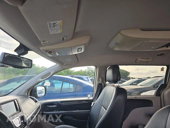2013 Chrysler Town & Country Touring L 121.2" WB – miniatura 18